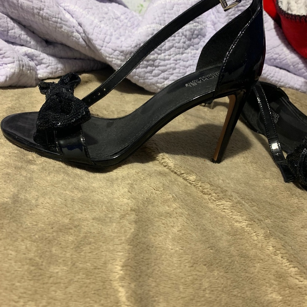 Heels - Picture 2 of 2